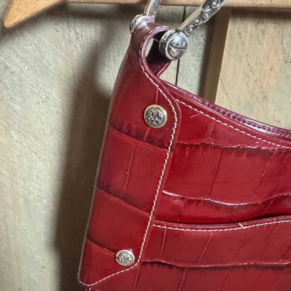 Brighton red croc embossed handbag - Picture 5 of 15